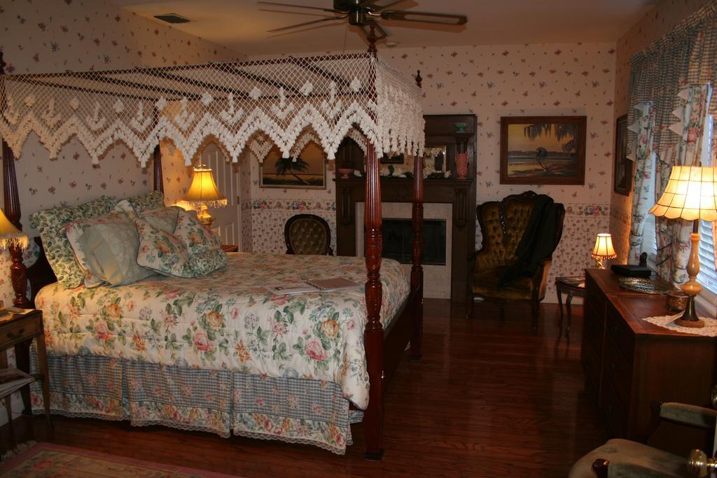 Heron Cay Lakeview Bed & Breakfast Mount Dora Exterior photo
