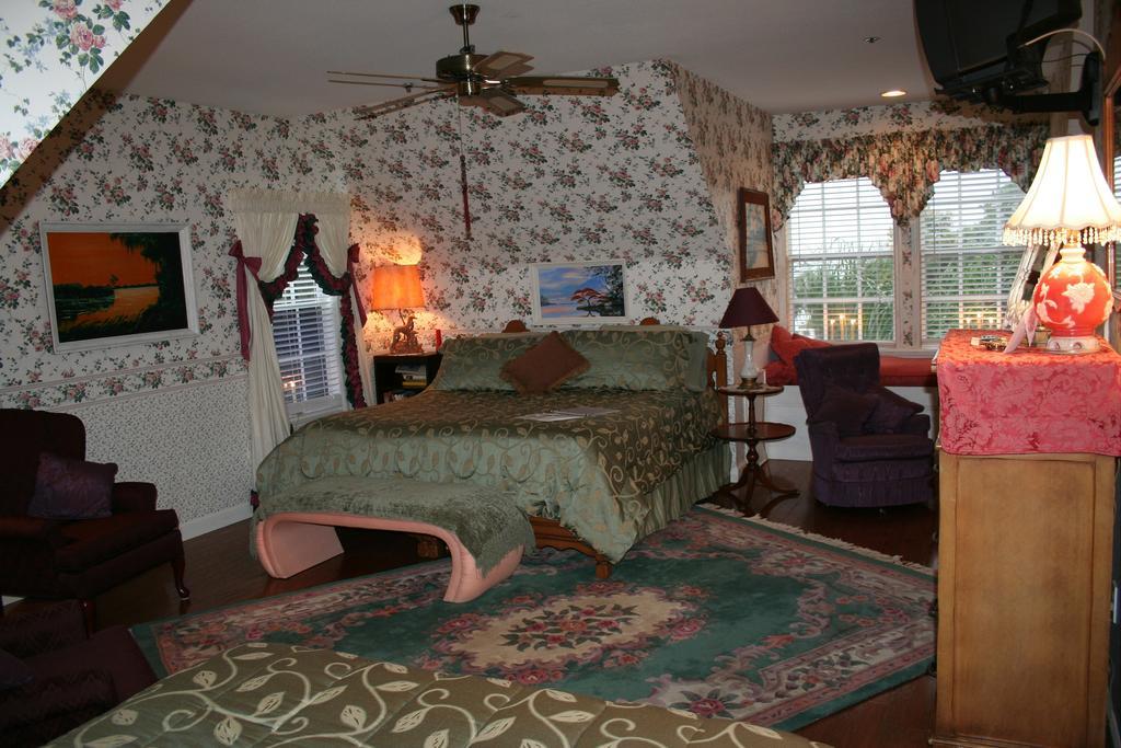 Heron Cay Lakeview Bed & Breakfast Mount Dora Exterior photo
